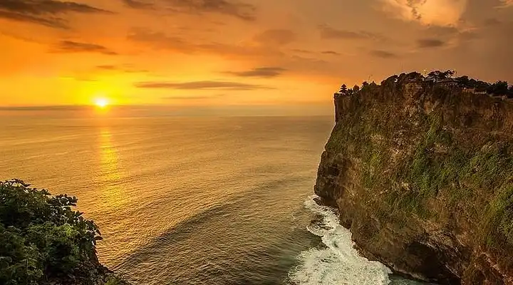 Jimbaran Bali: Surga Pantai, Kuliner Laut, dan Pesona Sunset
